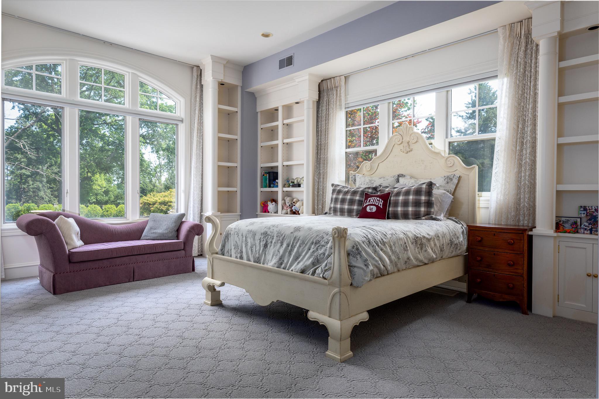 FORT WASHINGTON - Residential