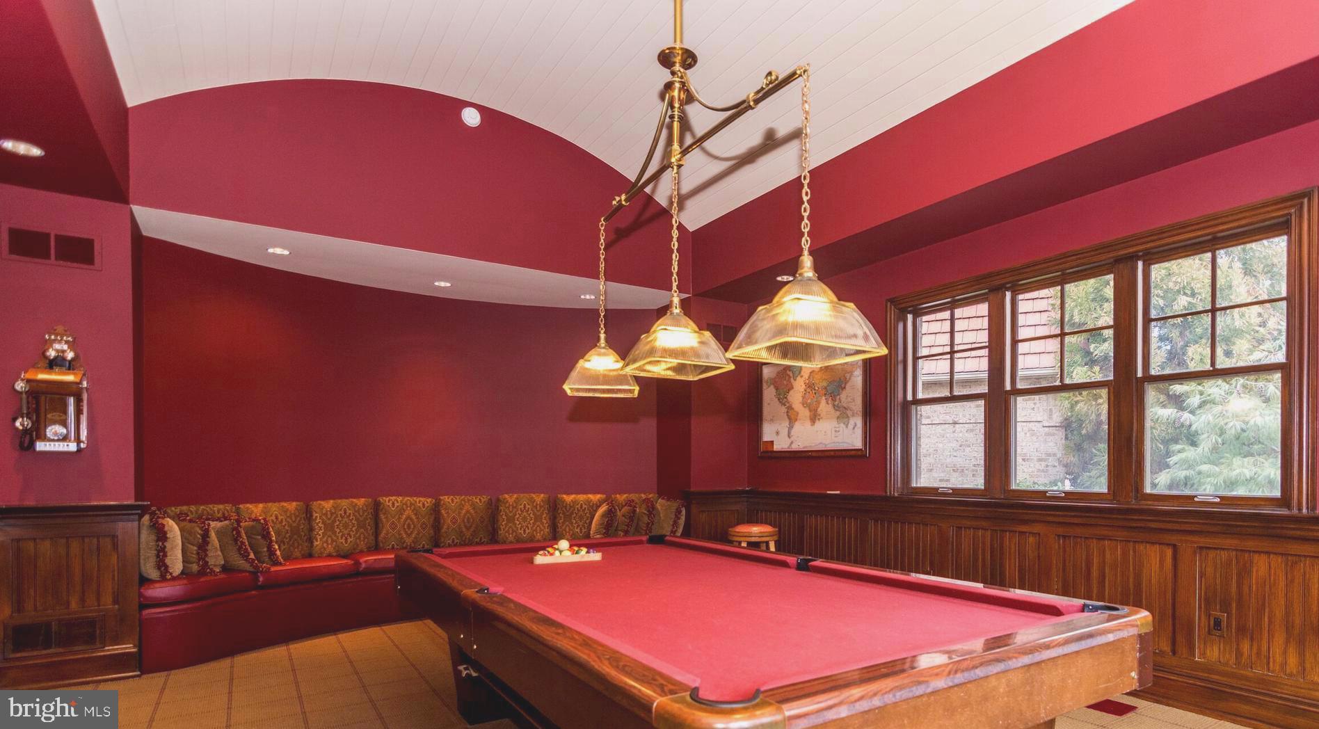 FORT WASHINGTON - Residential