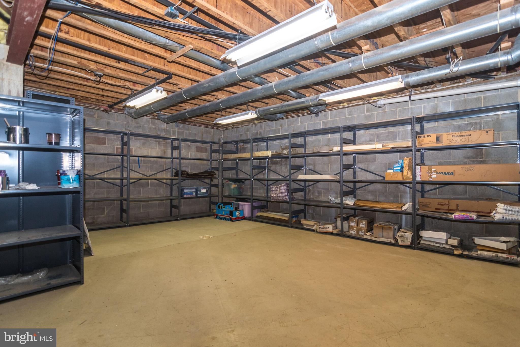 FORT WASHINGTON - Residential