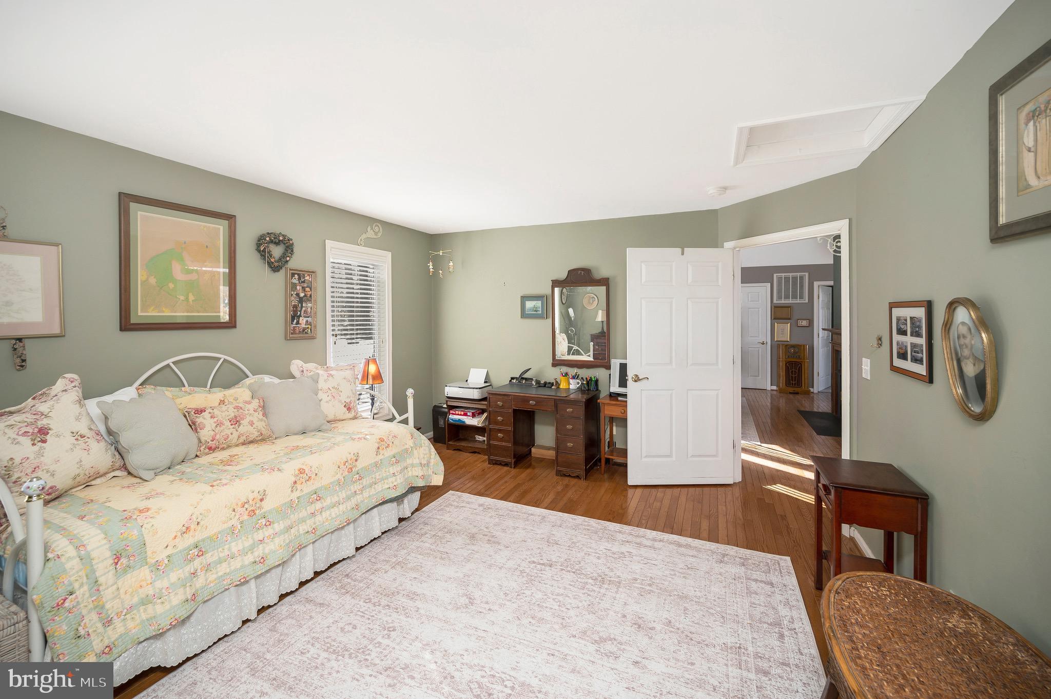 LAKE OF THE WOODS - Residential