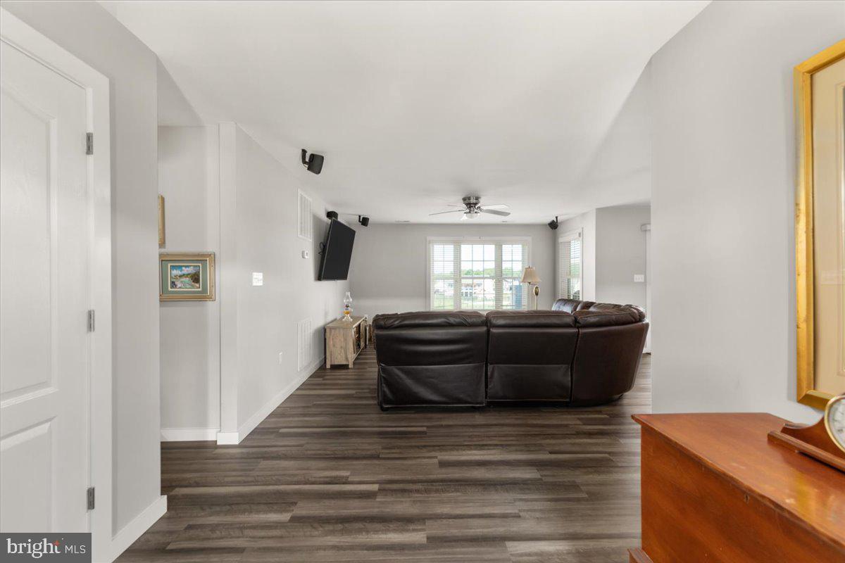 PEBBLE RIDGE - Residential