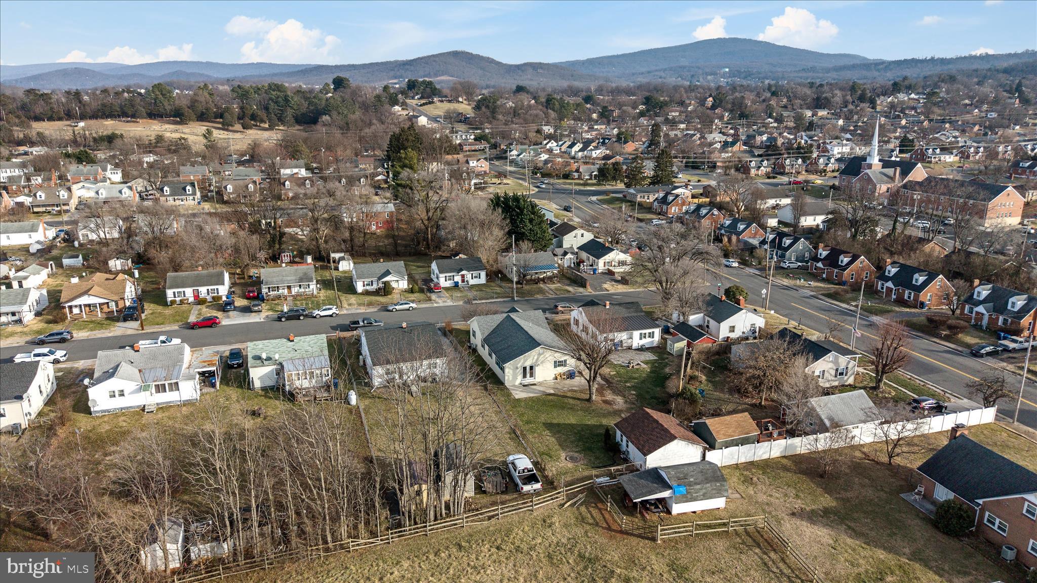 DOWNING ESTATES - Residential