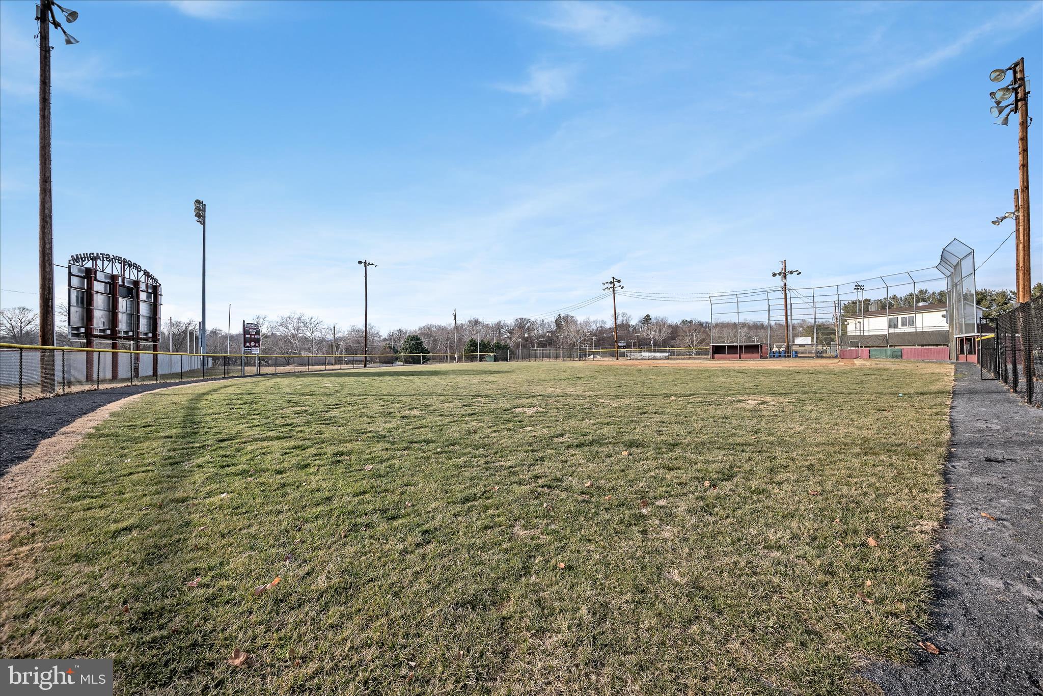 DOWNING ESTATES - Residential