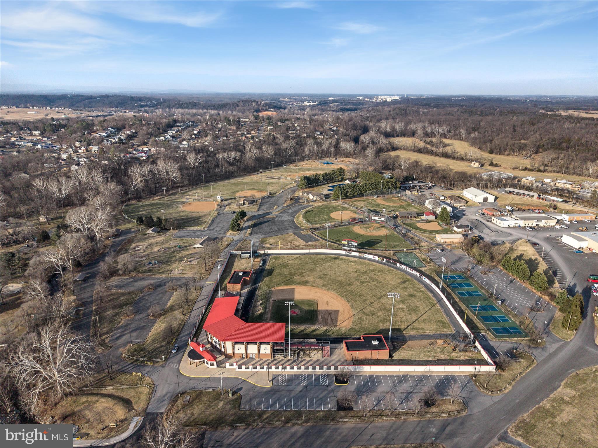 DOWNING ESTATES - Residential