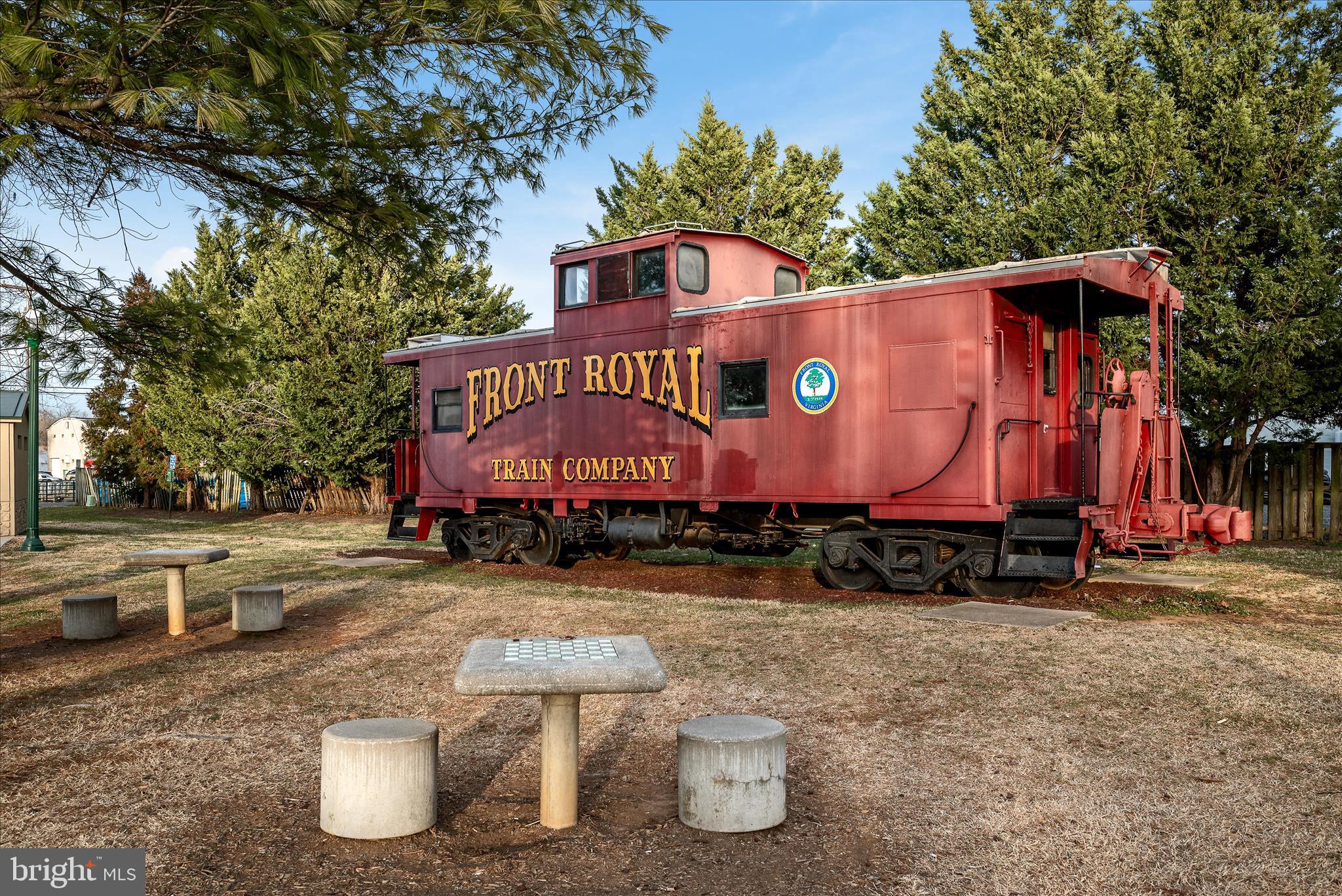 DOWNING ESTATES - Residential