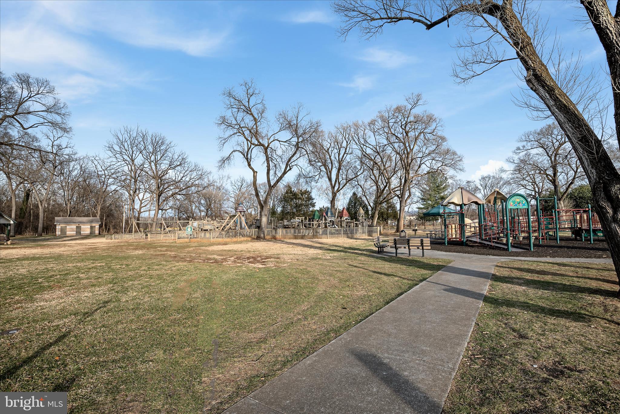 DOWNING ESTATES - Residential