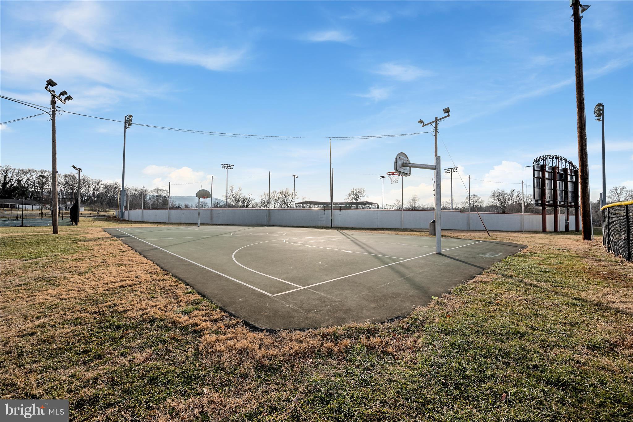 DOWNING ESTATES - Residential