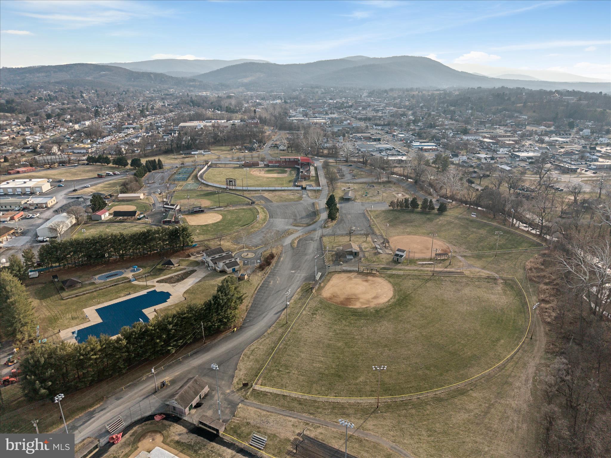 DOWNING ESTATES - Residential