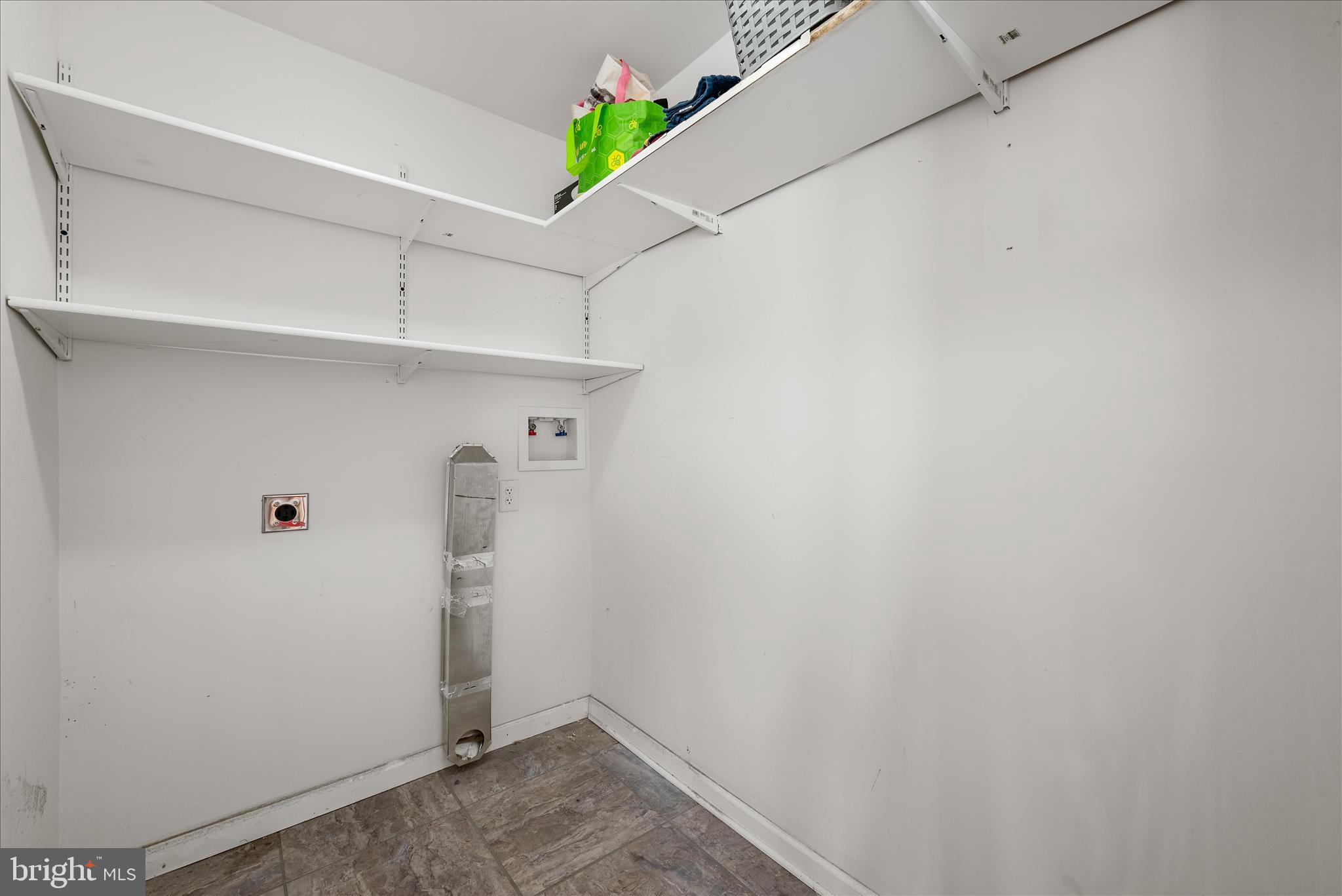 DOWNING ESTATES - Residential