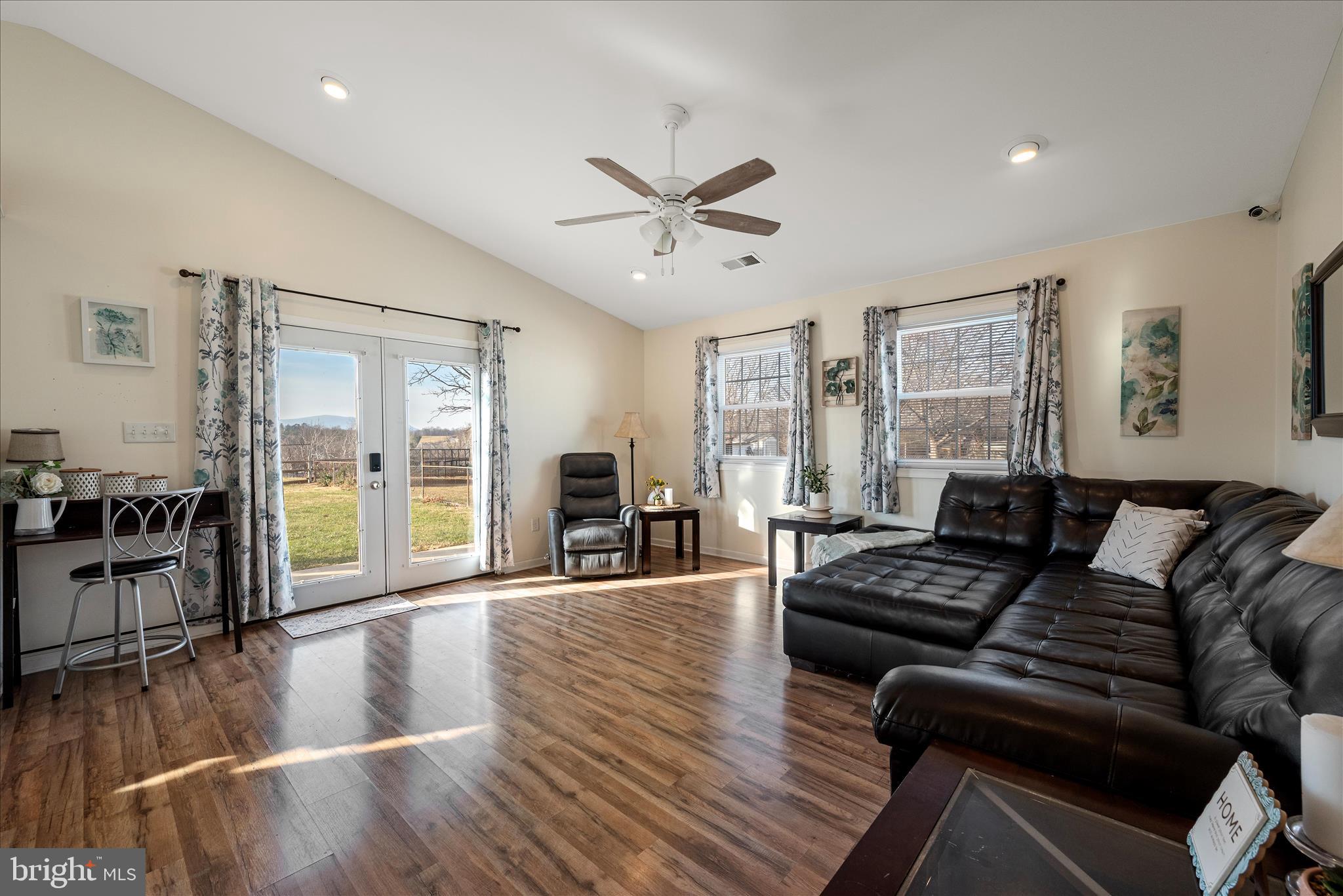 DOWNING ESTATES - Residential