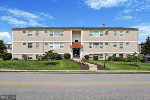 48 LLANFAIR ROAD 1 ARDMORE PA 19003