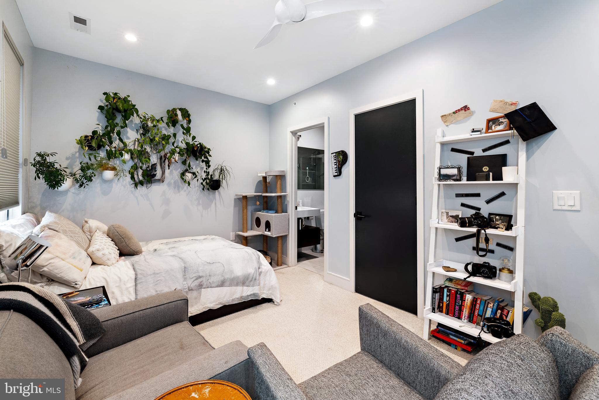 FAIRMOUNT - Residential