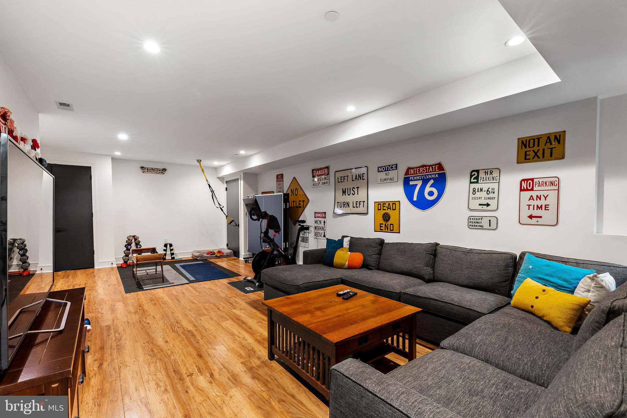 FAIRMOUNT - Residential