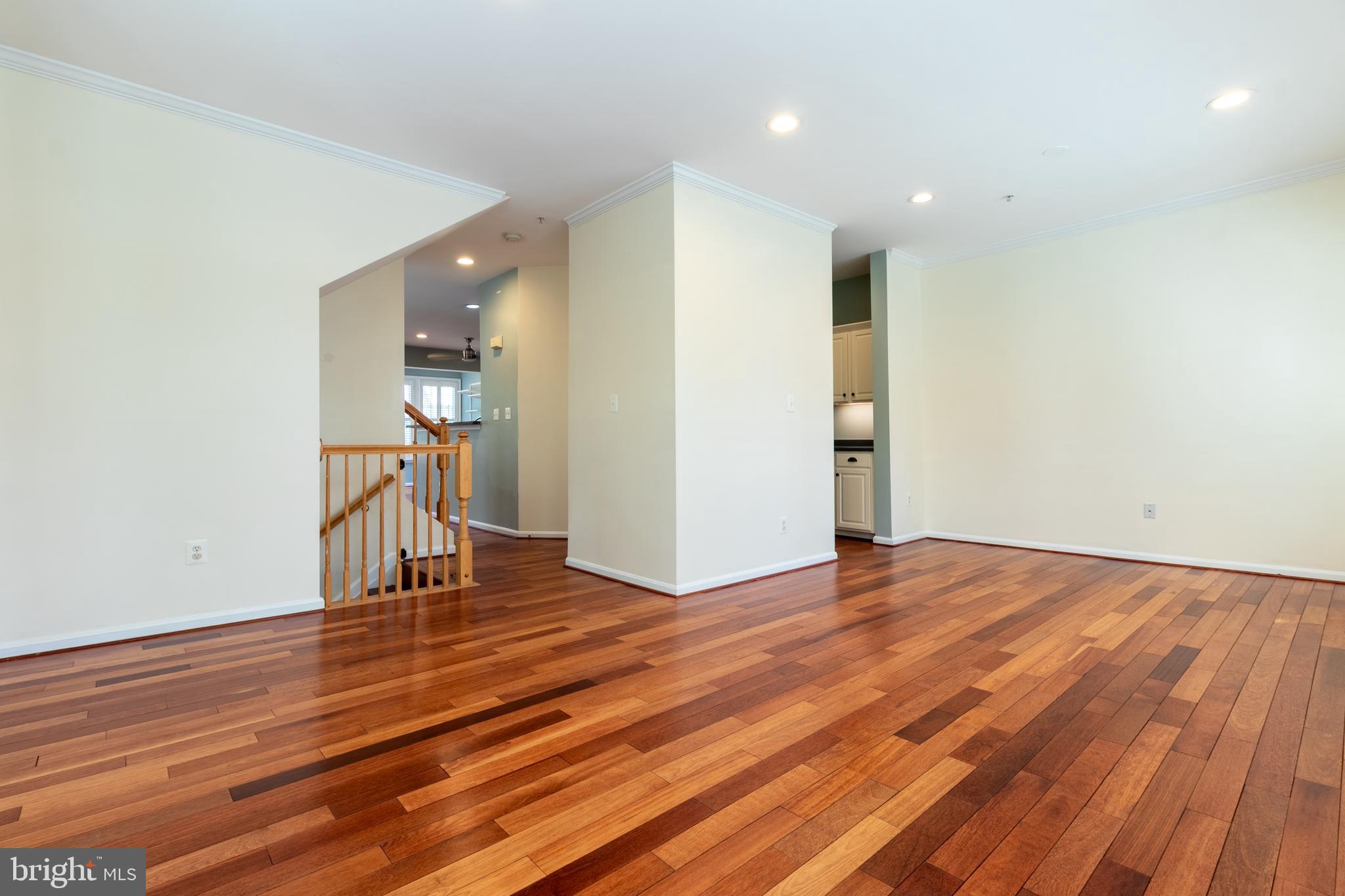 1112 CARBONDALE WAY