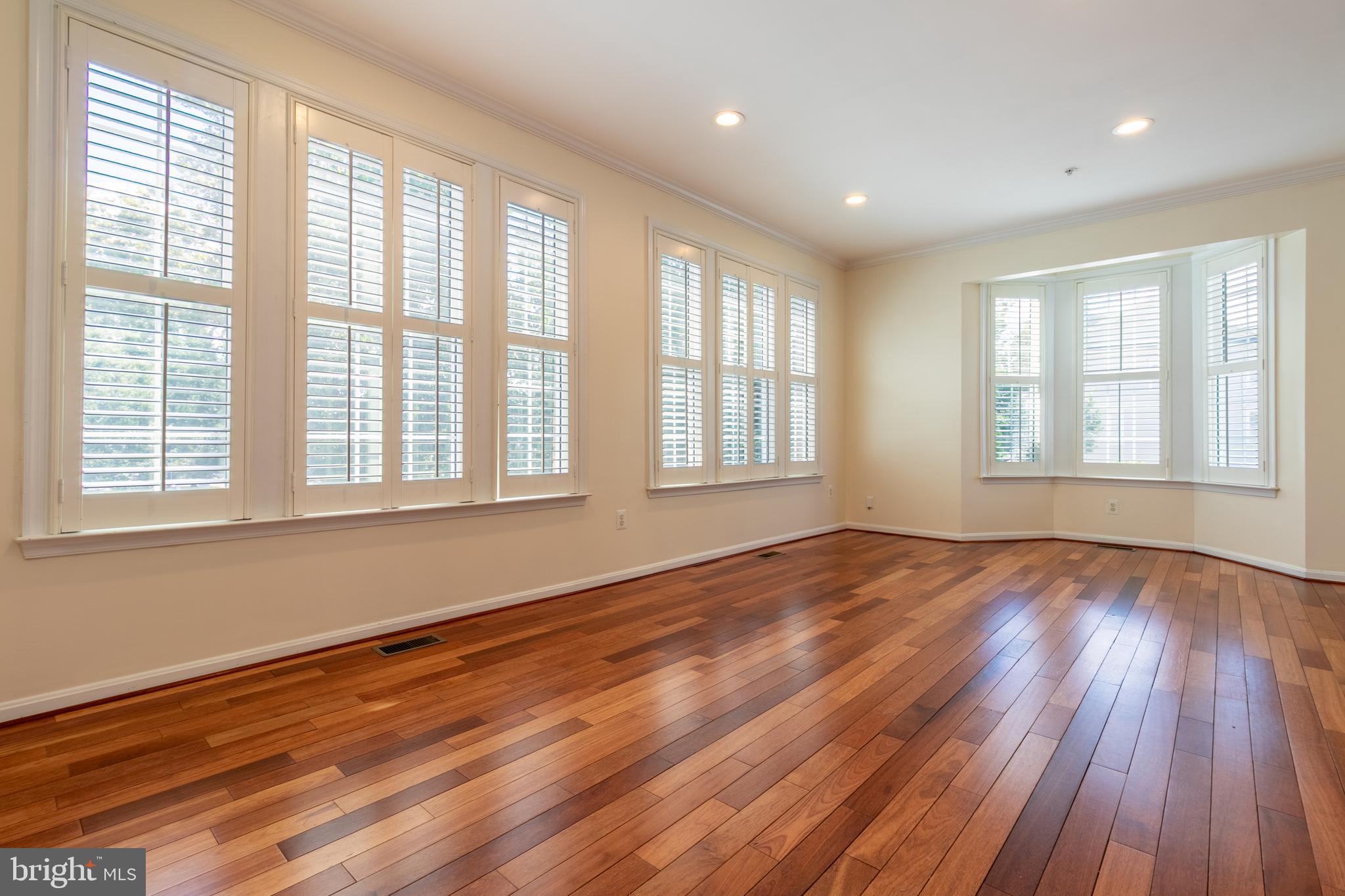 CROFTON FARMS - Residential