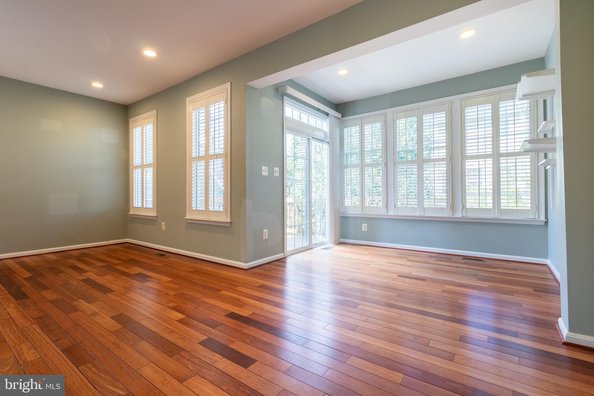 CROFTON FARMS - Residential