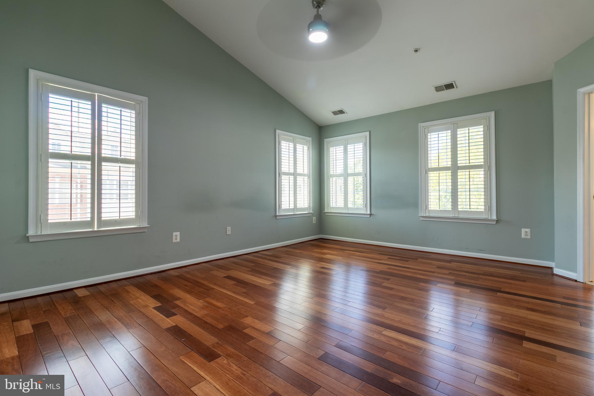 CROFTON FARMS - Residential