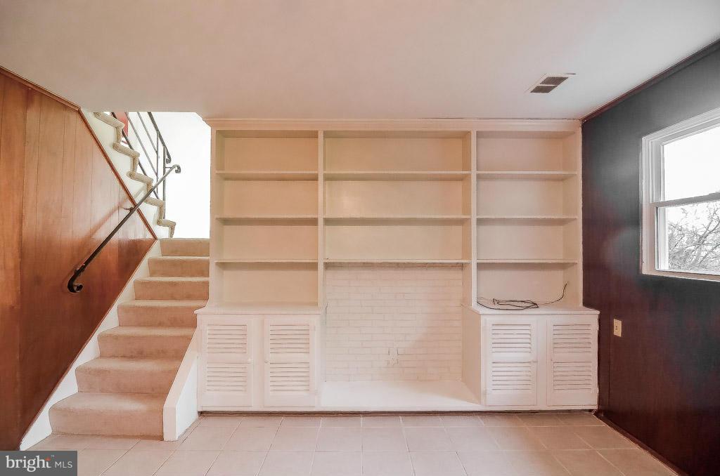 KEENE MILL MANOR - Residential