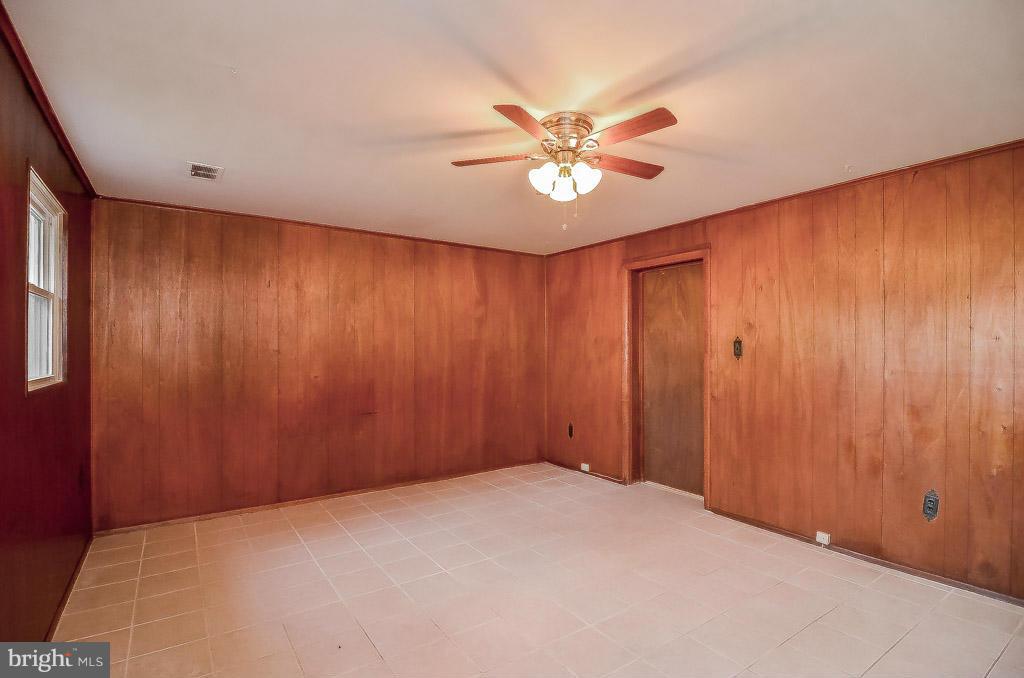 KEENE MILL MANOR - Residential