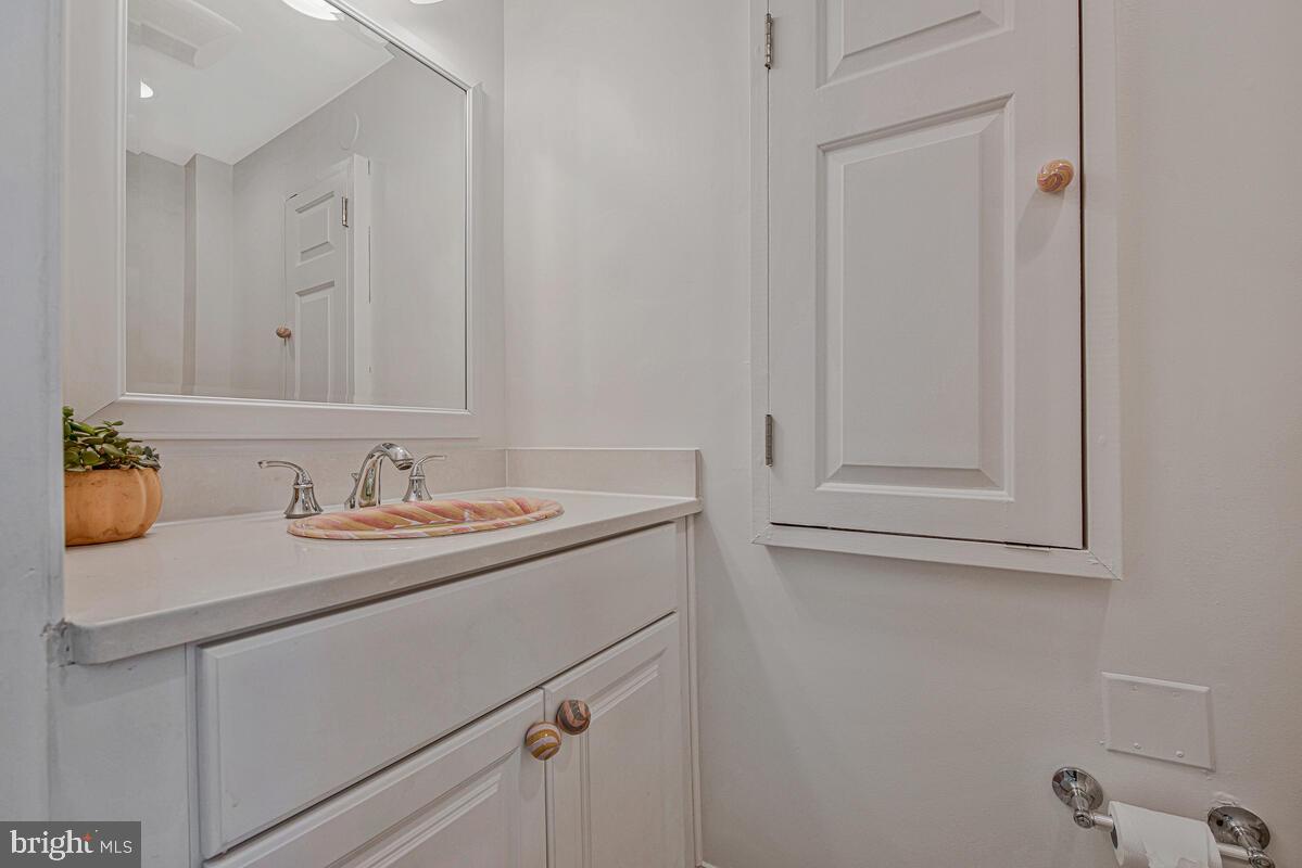 WOODACRES - Residential