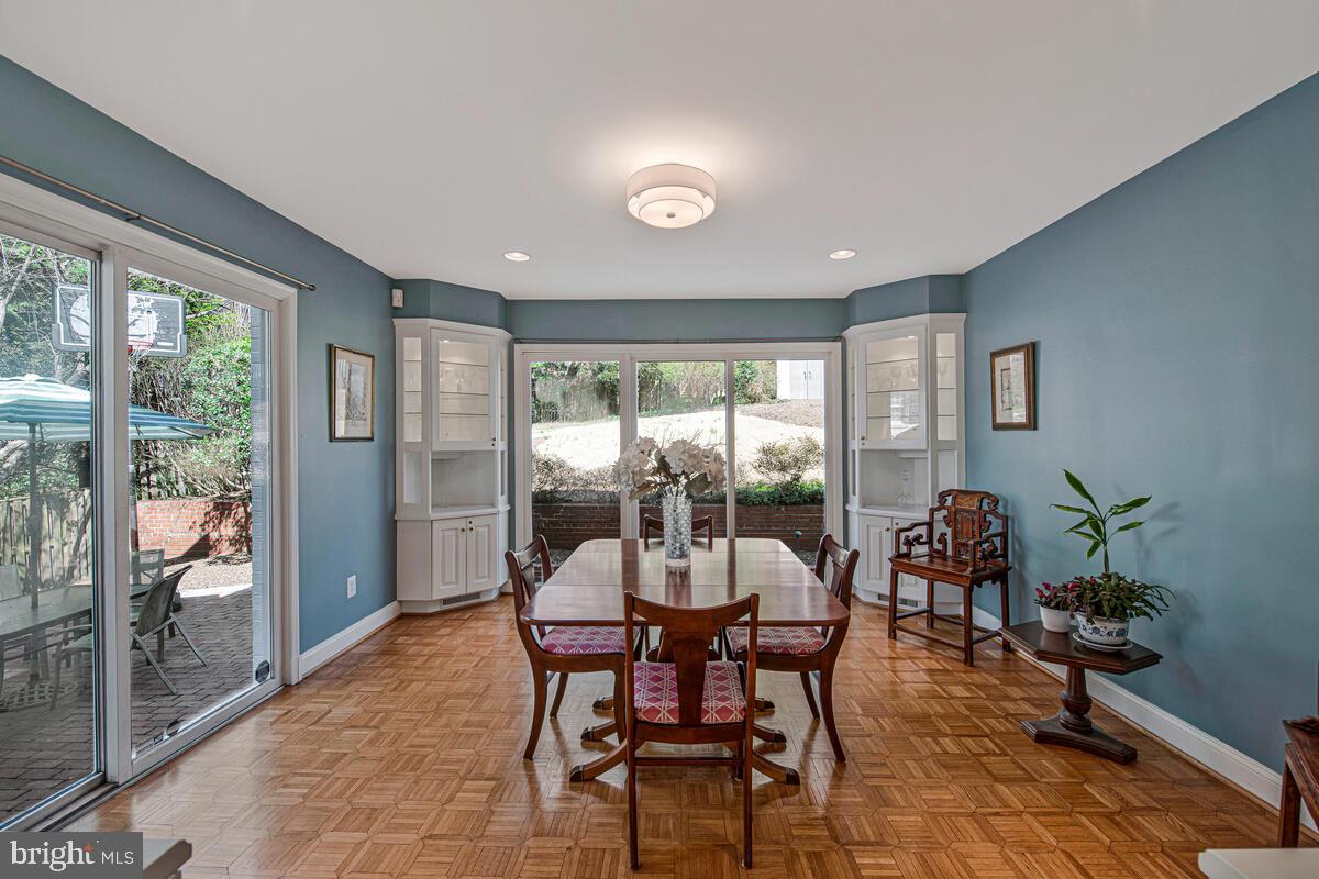 WOODACRES - Residential