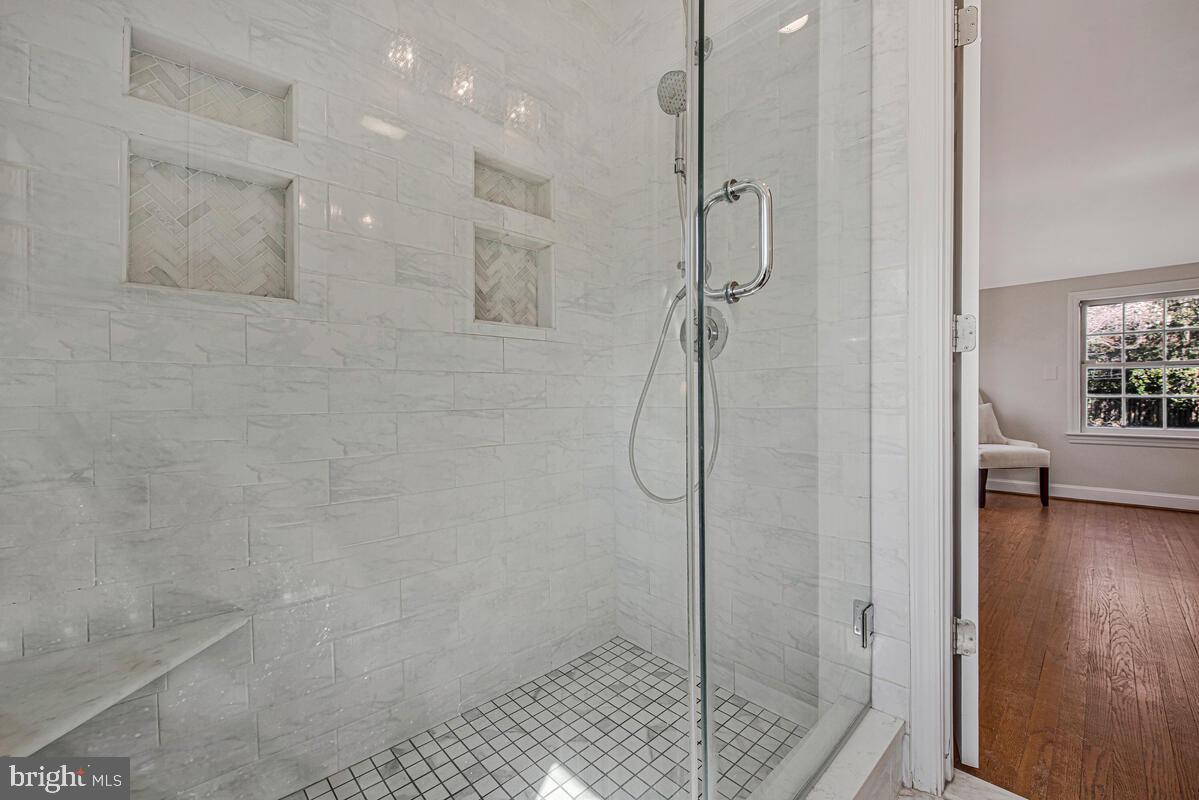 WOODACRES - Residential