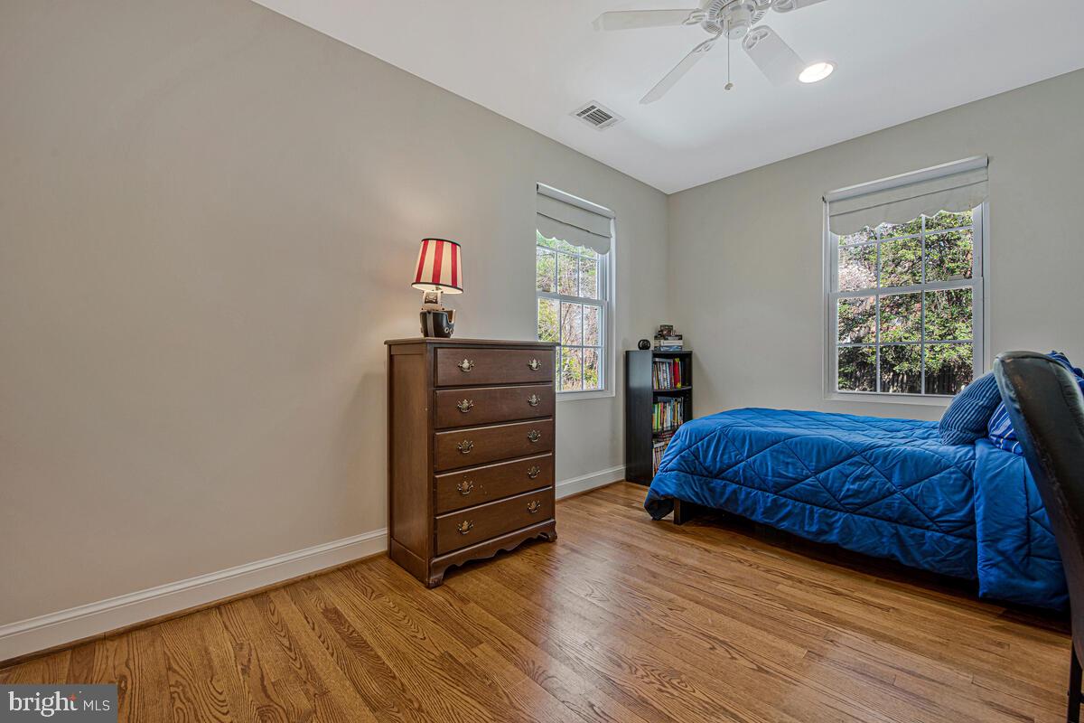 WOODACRES - Residential