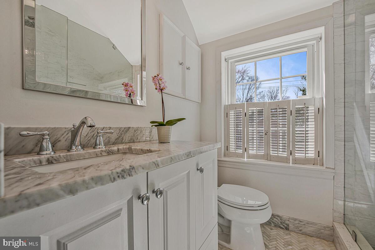 WOODACRES - Residential