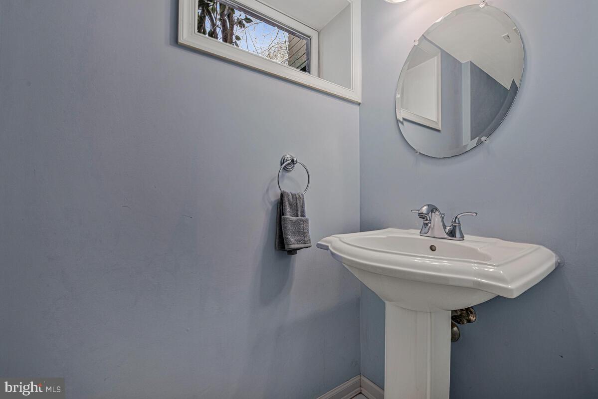 WOODACRES - Residential