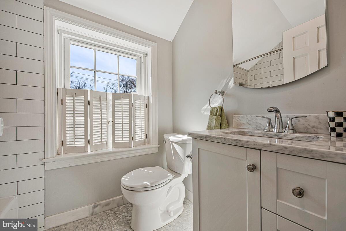 WOODACRES - Residential