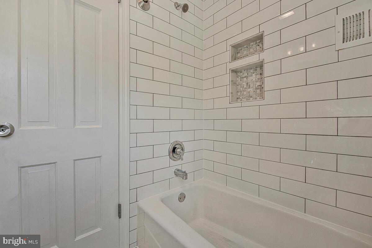 WOODACRES - Residential