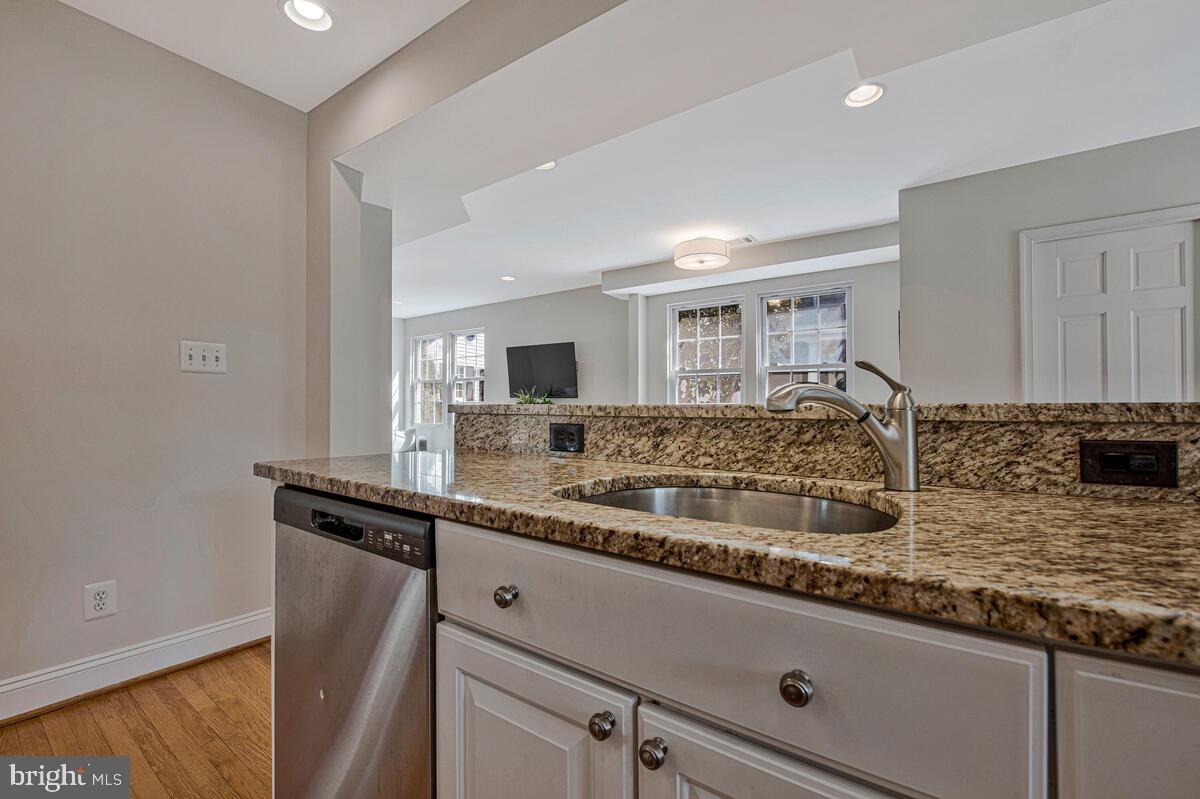 WOODACRES - Residential