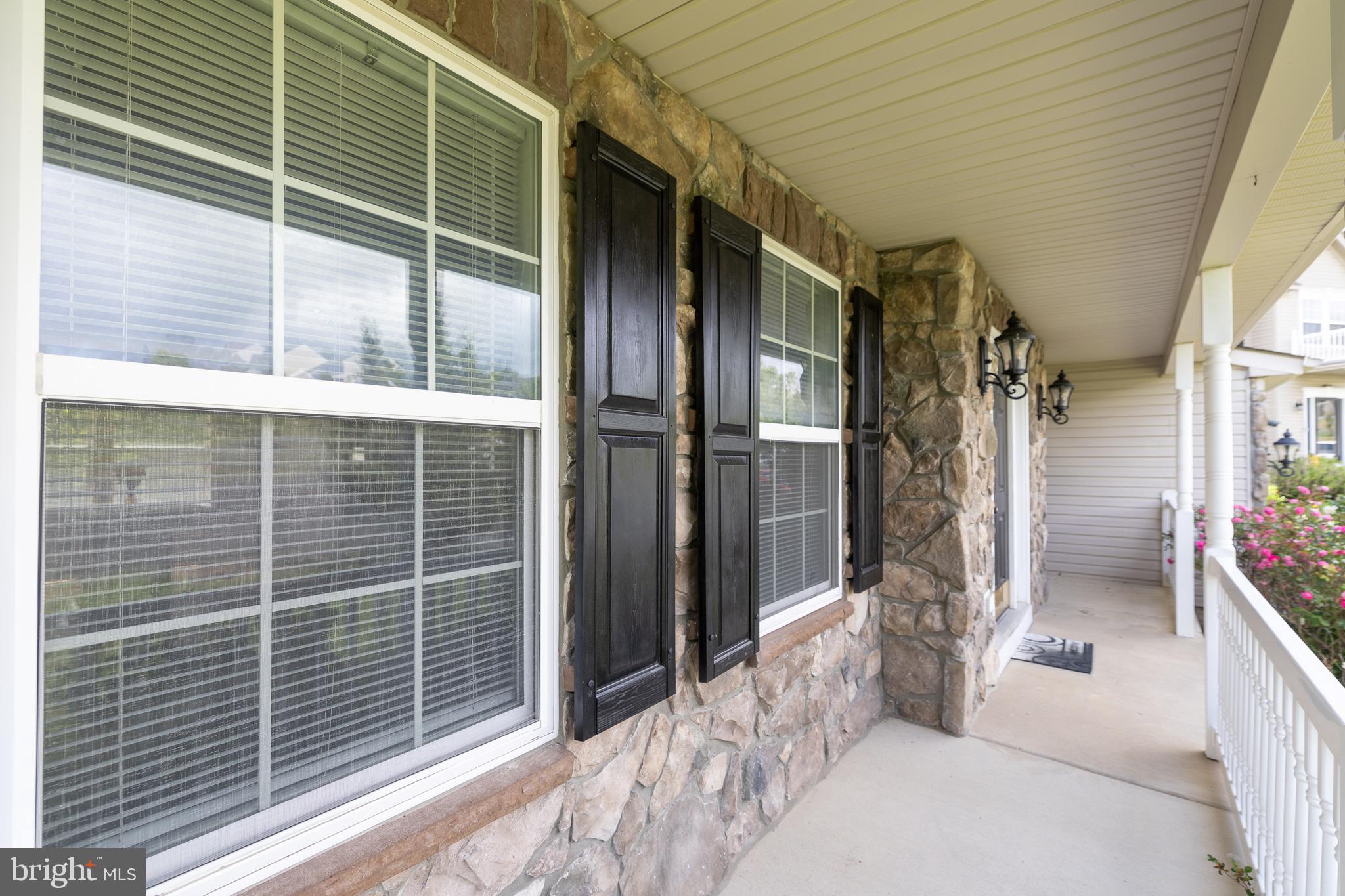 102 BLACKPOWDER COURT