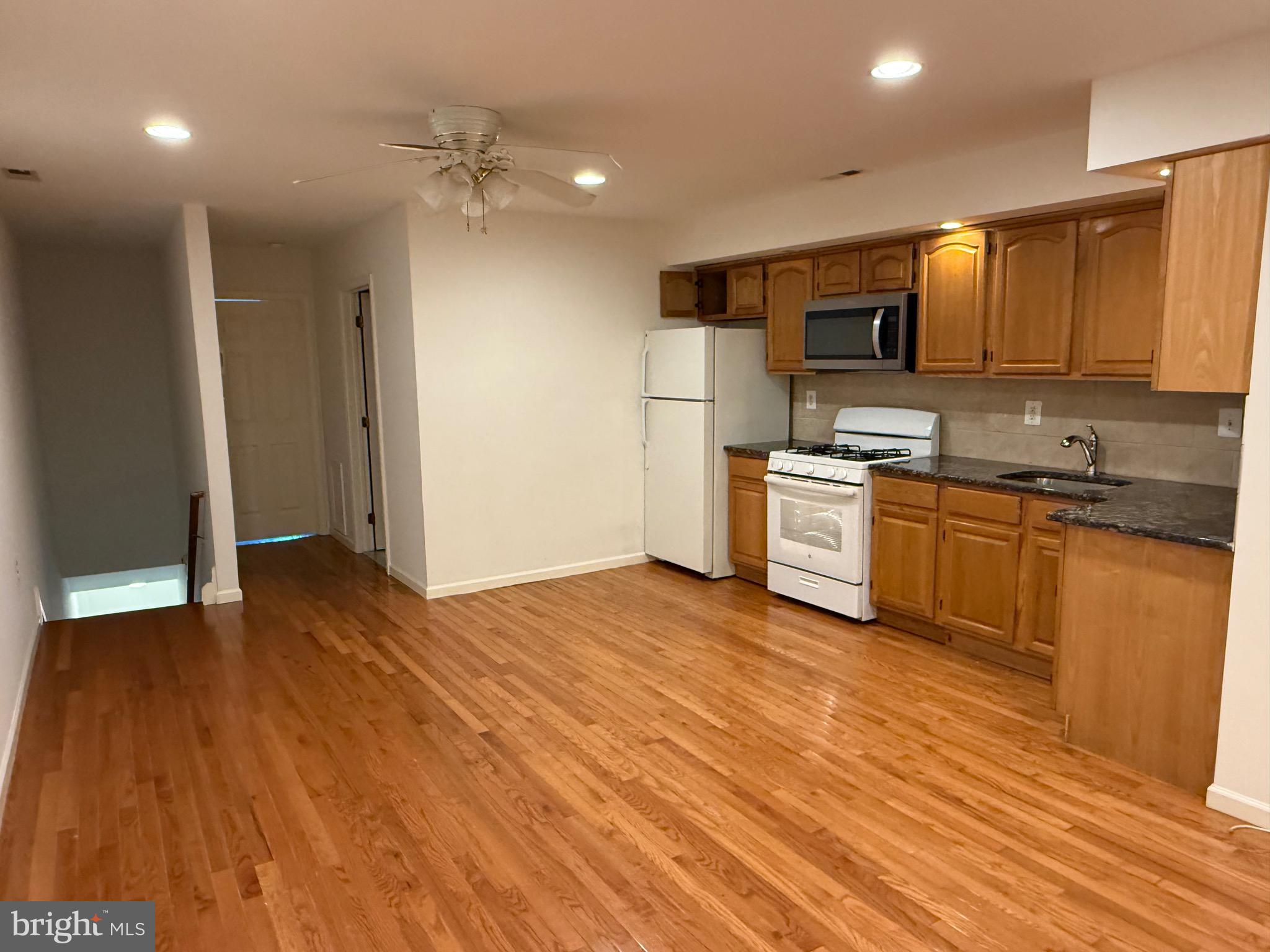 4304 LANCASTER AVENUE 2ND FLOOR