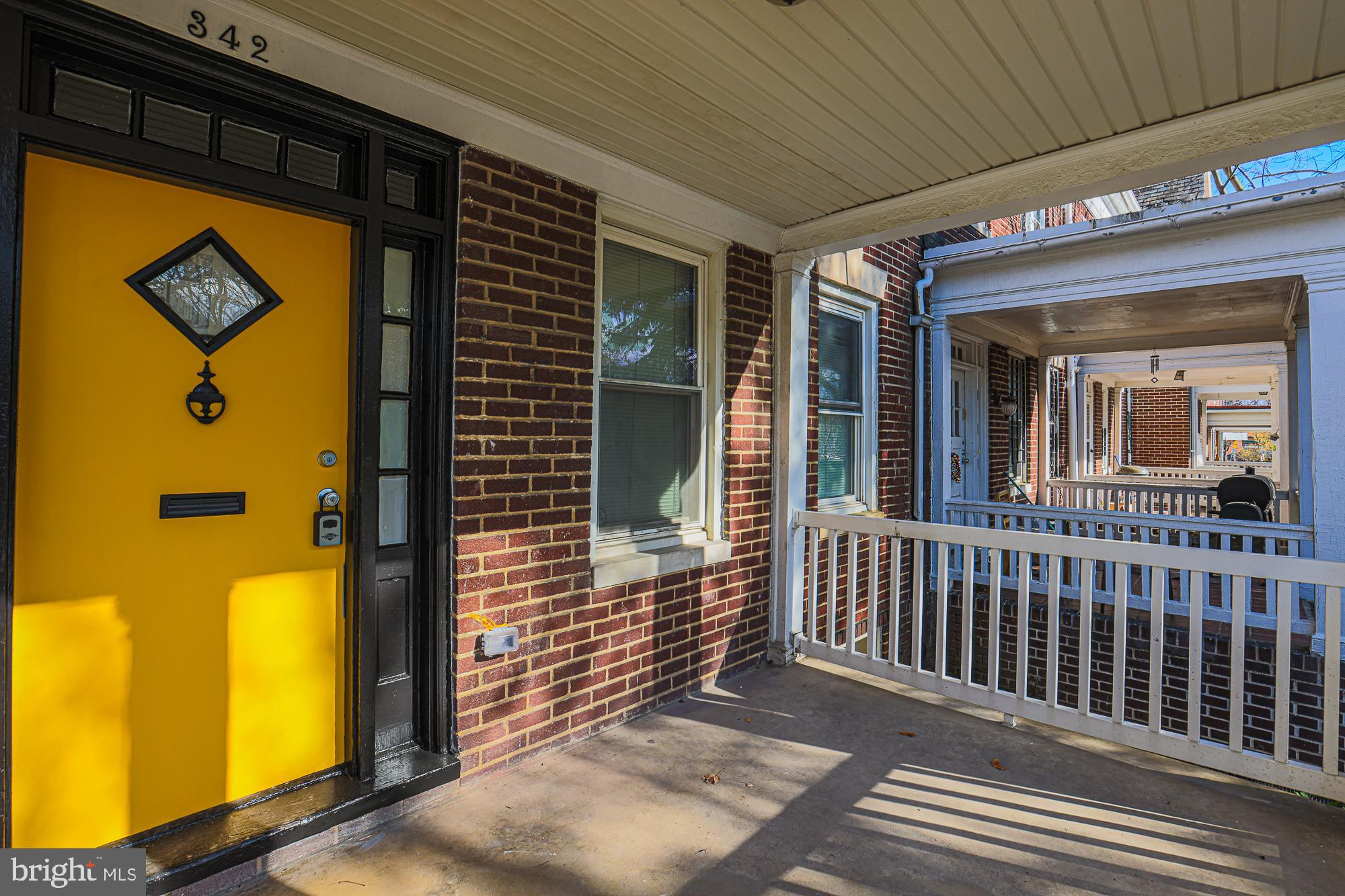 OAKENSHAWE - Residential Lease