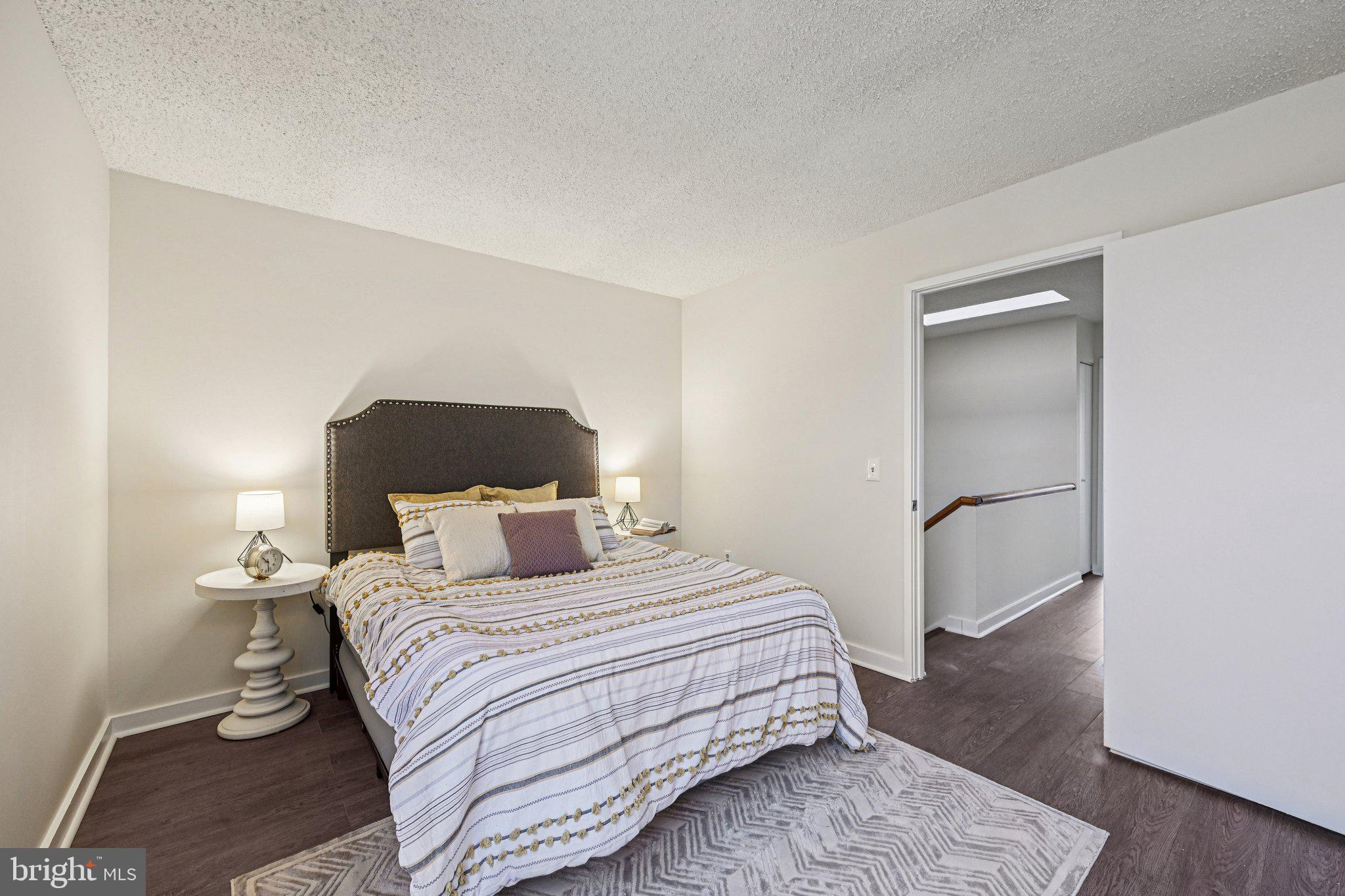 COLD SPRING NEWTOWN - Residential