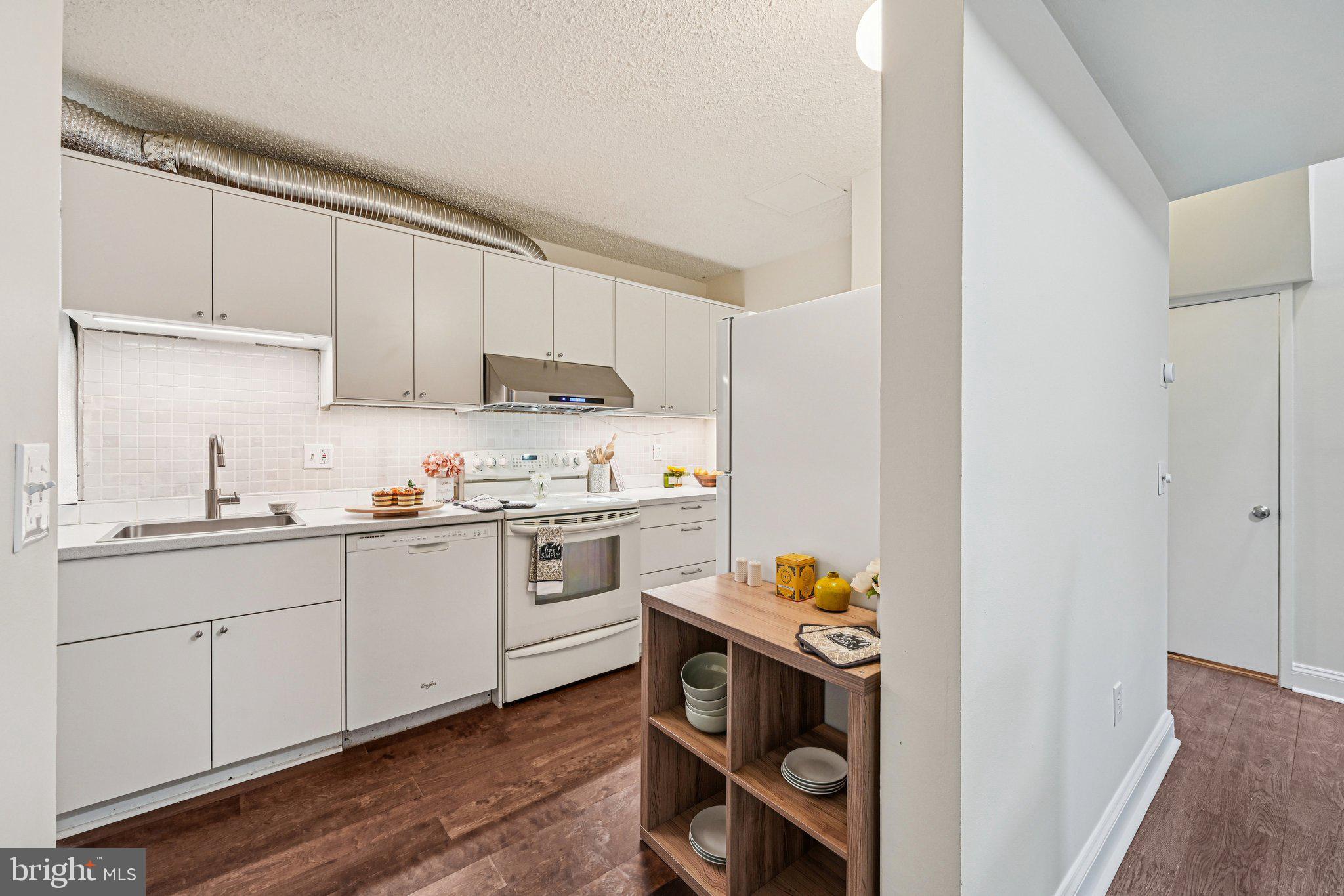 COLD SPRING NEWTOWN - Residential