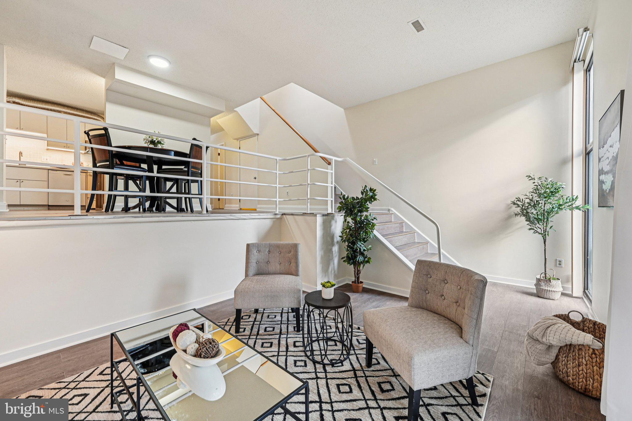 COLD SPRING NEWTOWN - Residential