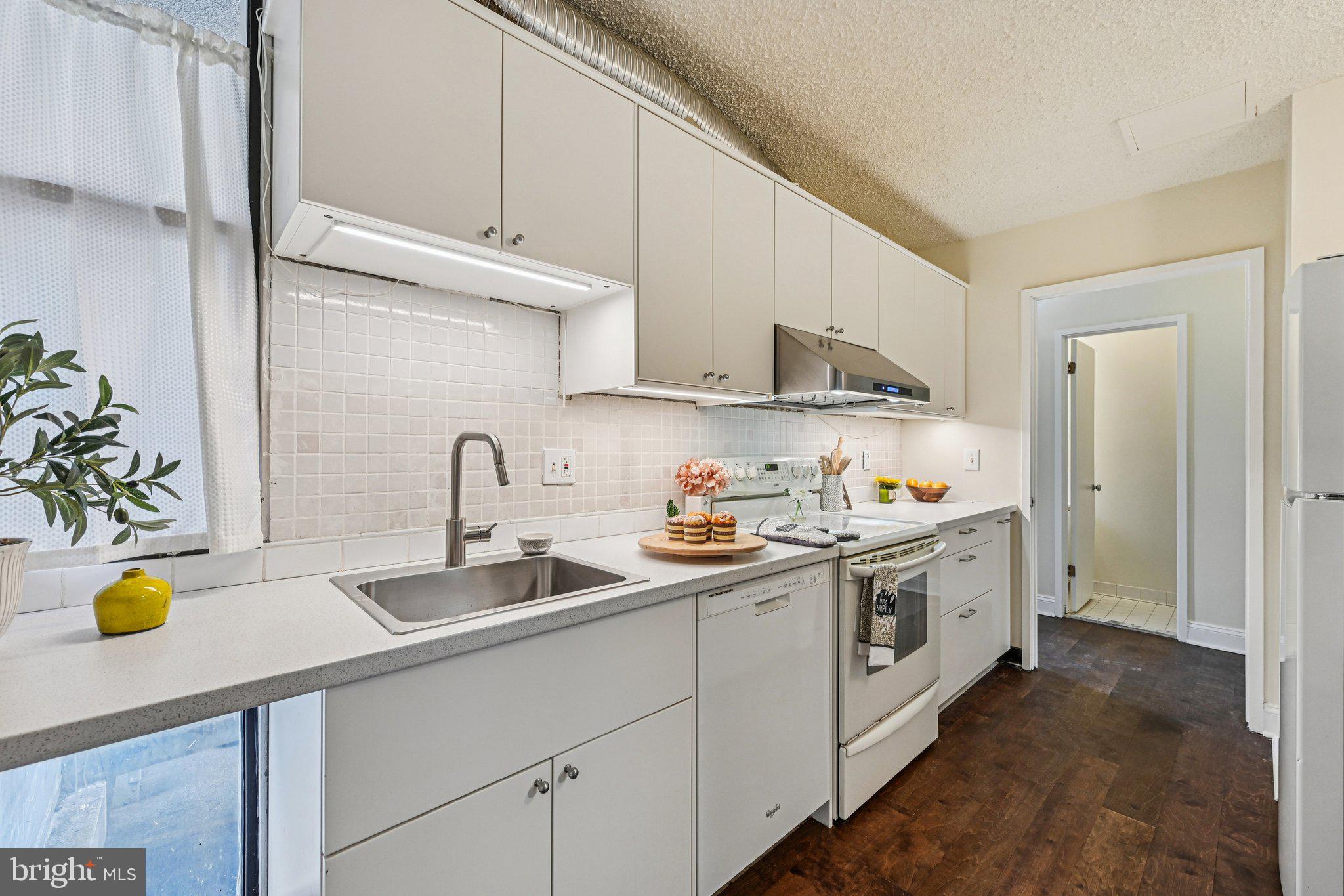 COLD SPRING NEWTOWN - Residential