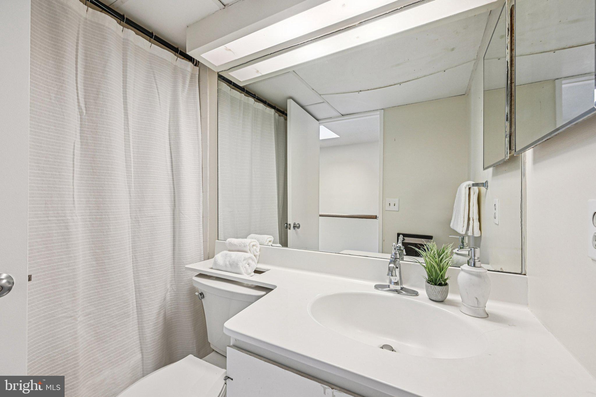 COLD SPRING NEWTOWN - Residential