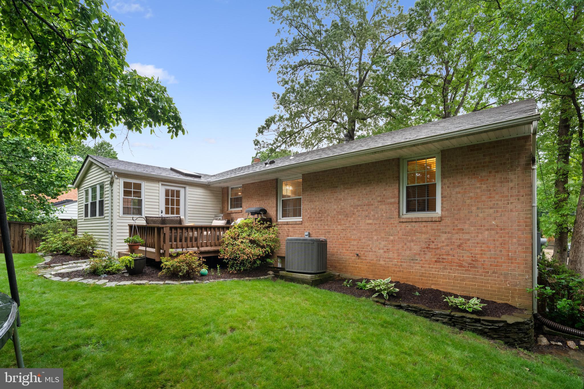 WILLOW WOODS - Residential