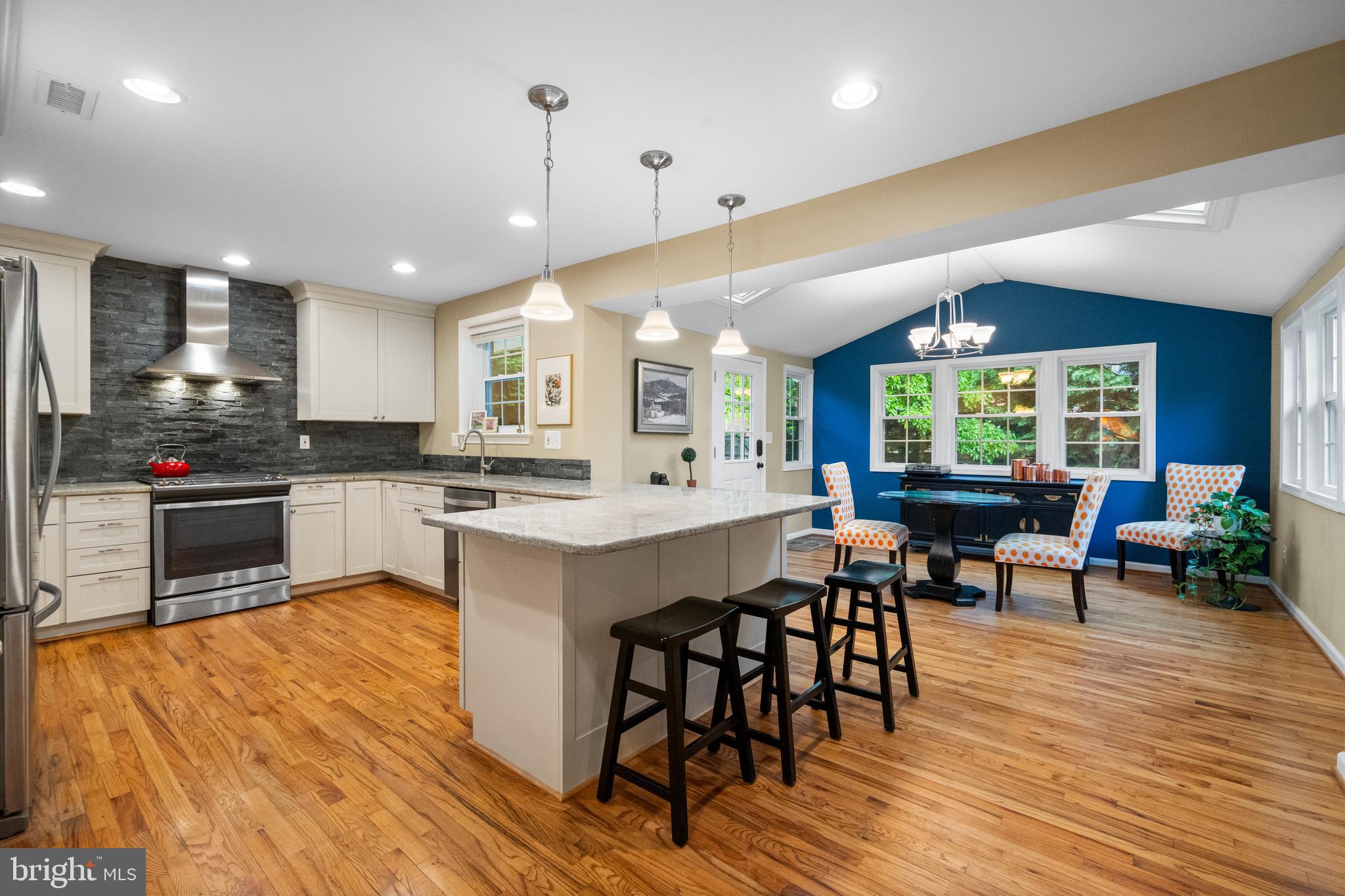 WILLOW WOODS - Residential