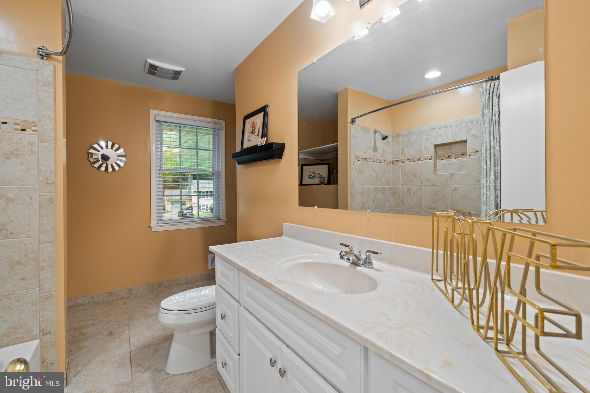 WILLOW WOODS - Residential