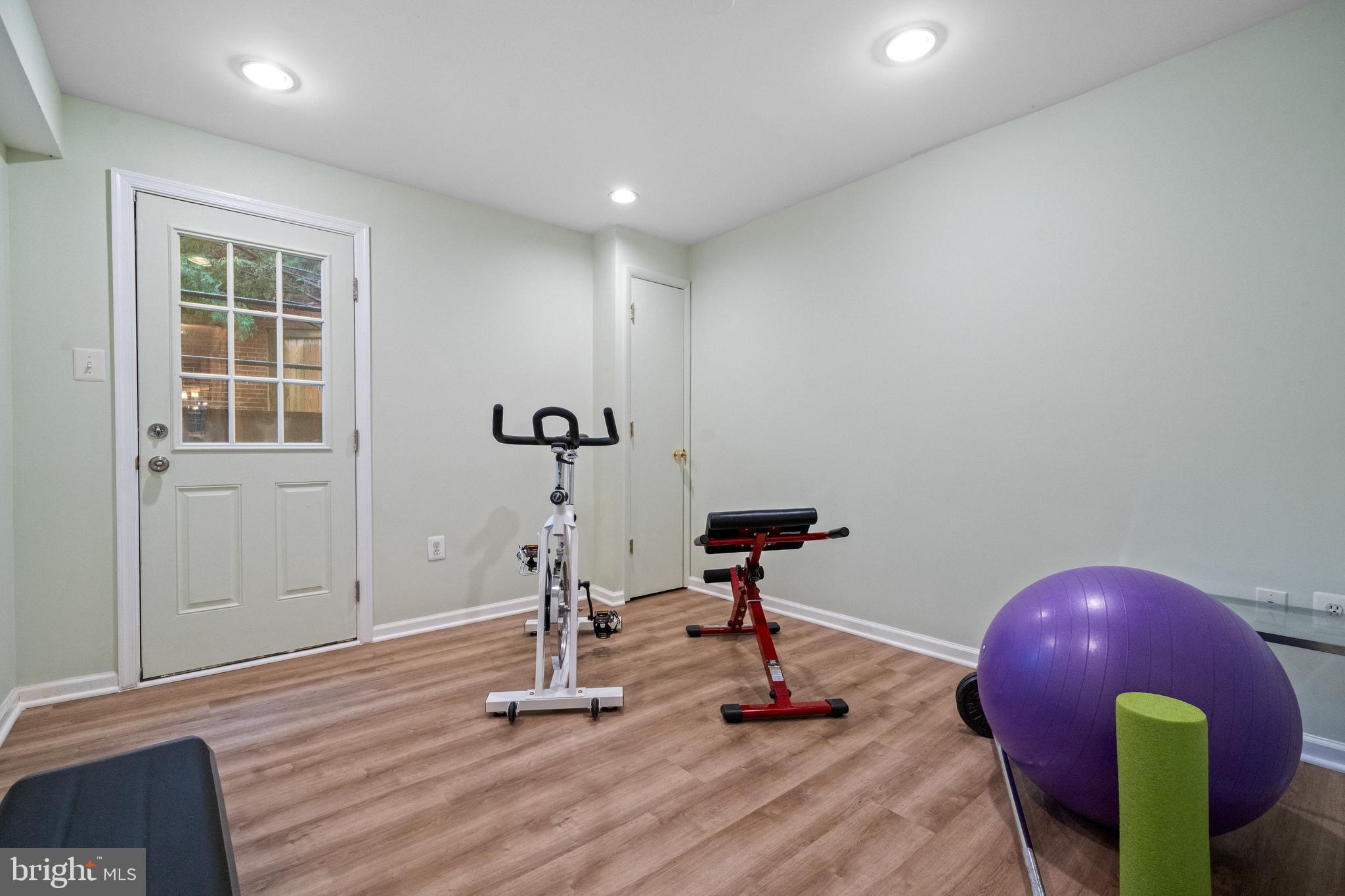 WILLOW WOODS - Residential