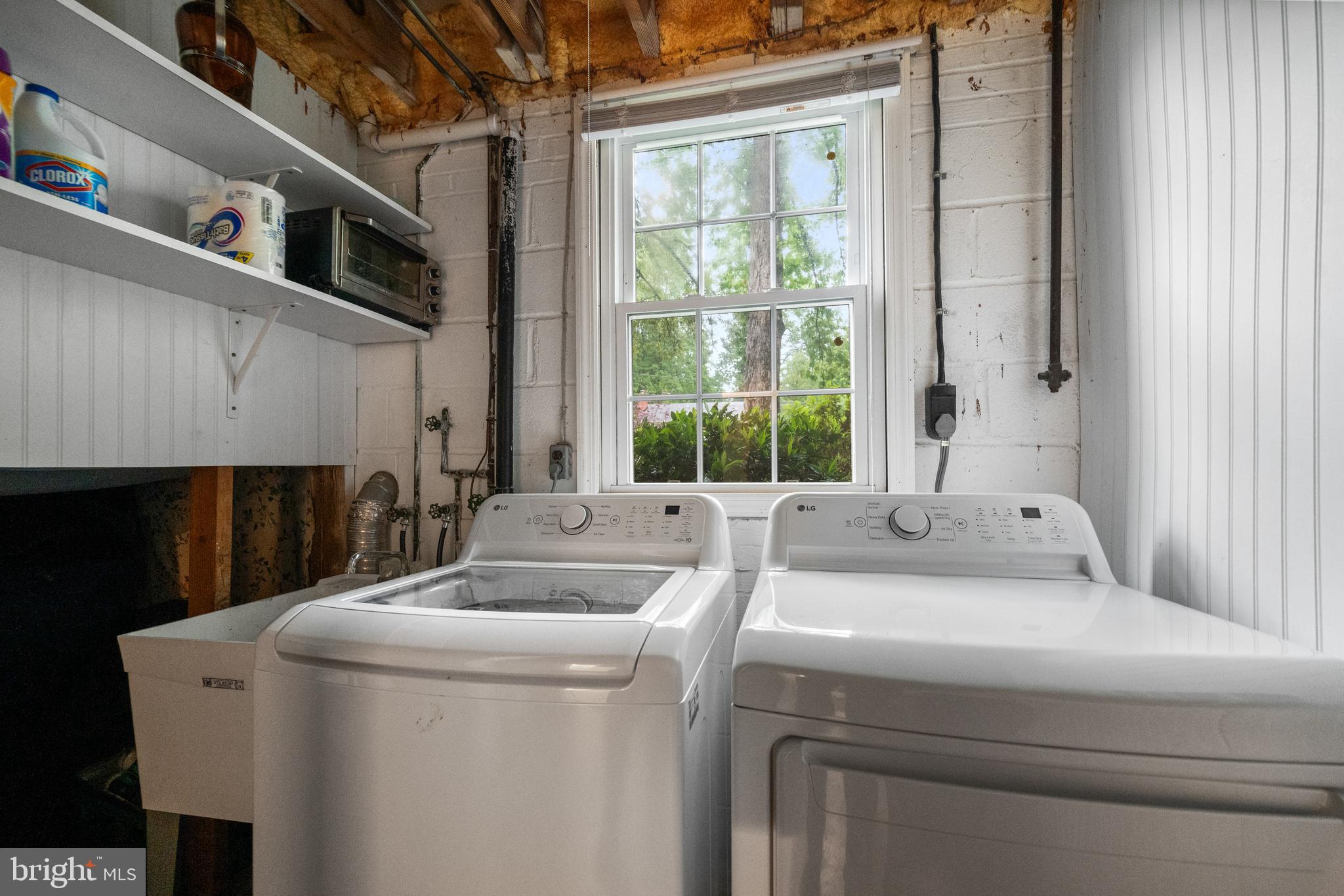 WILLOW WOODS - Residential