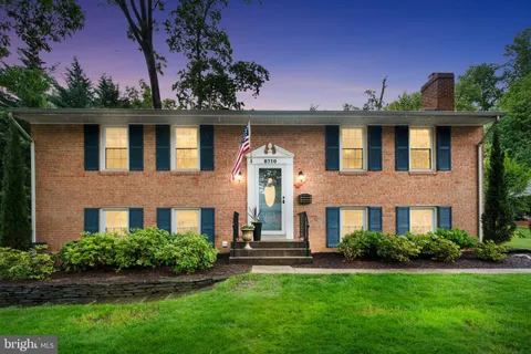 8710 Braeburn Drive, Annandale, VA MLS: VAFX2235750