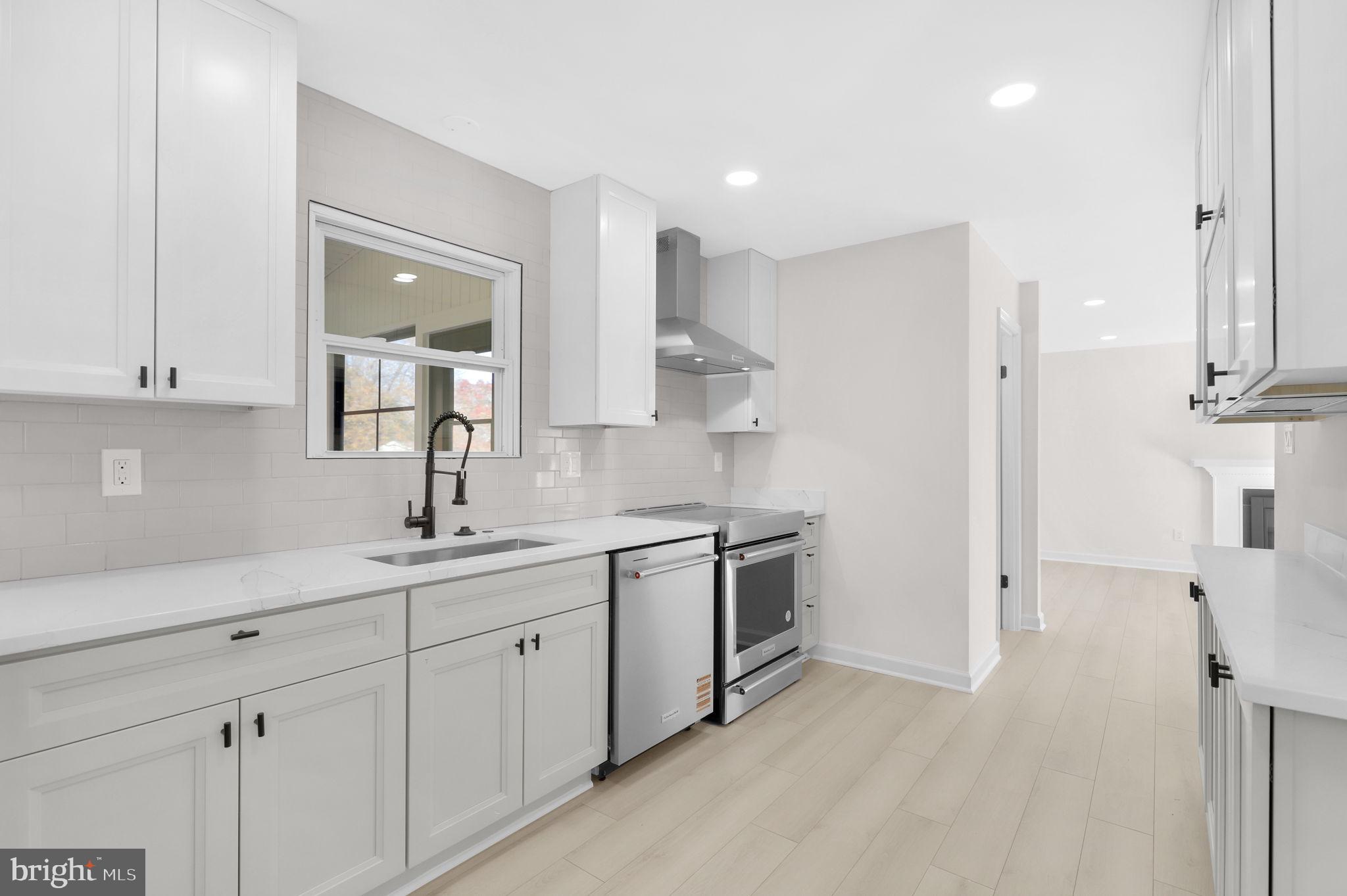 WESTLEIGH - Residential