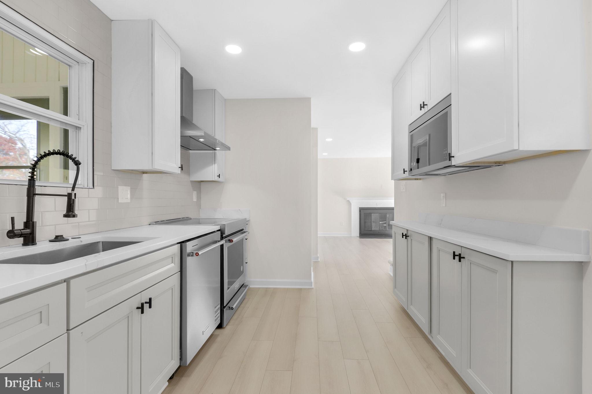 WESTLEIGH - Residential