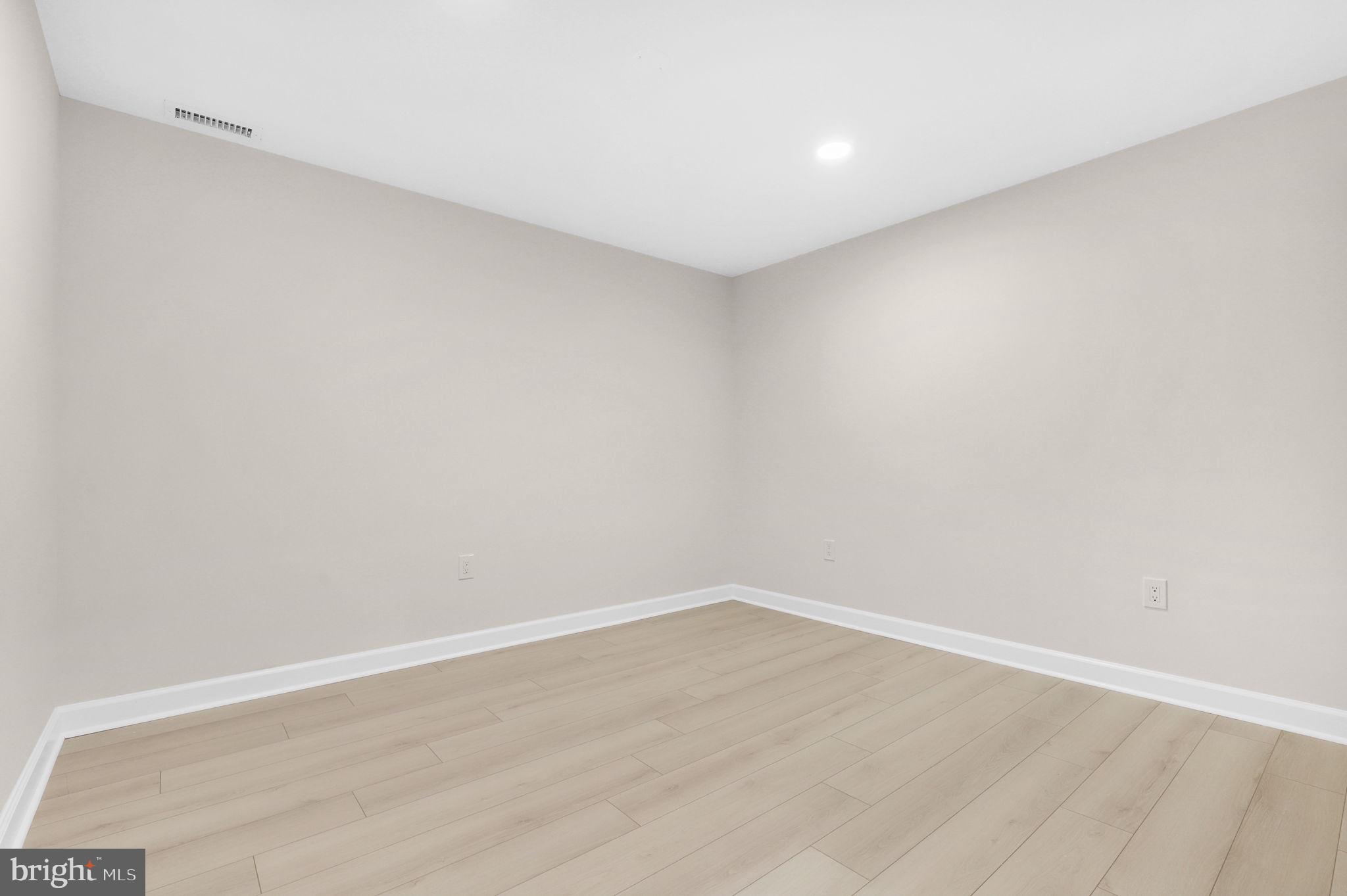 WESTLEIGH - Residential