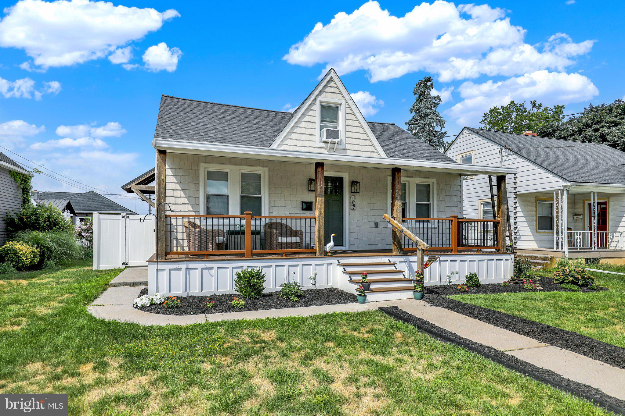 107 N FRANKLIN STREET